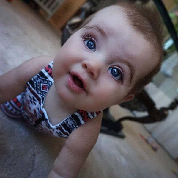Cute baby with Long Eyelashes (3)